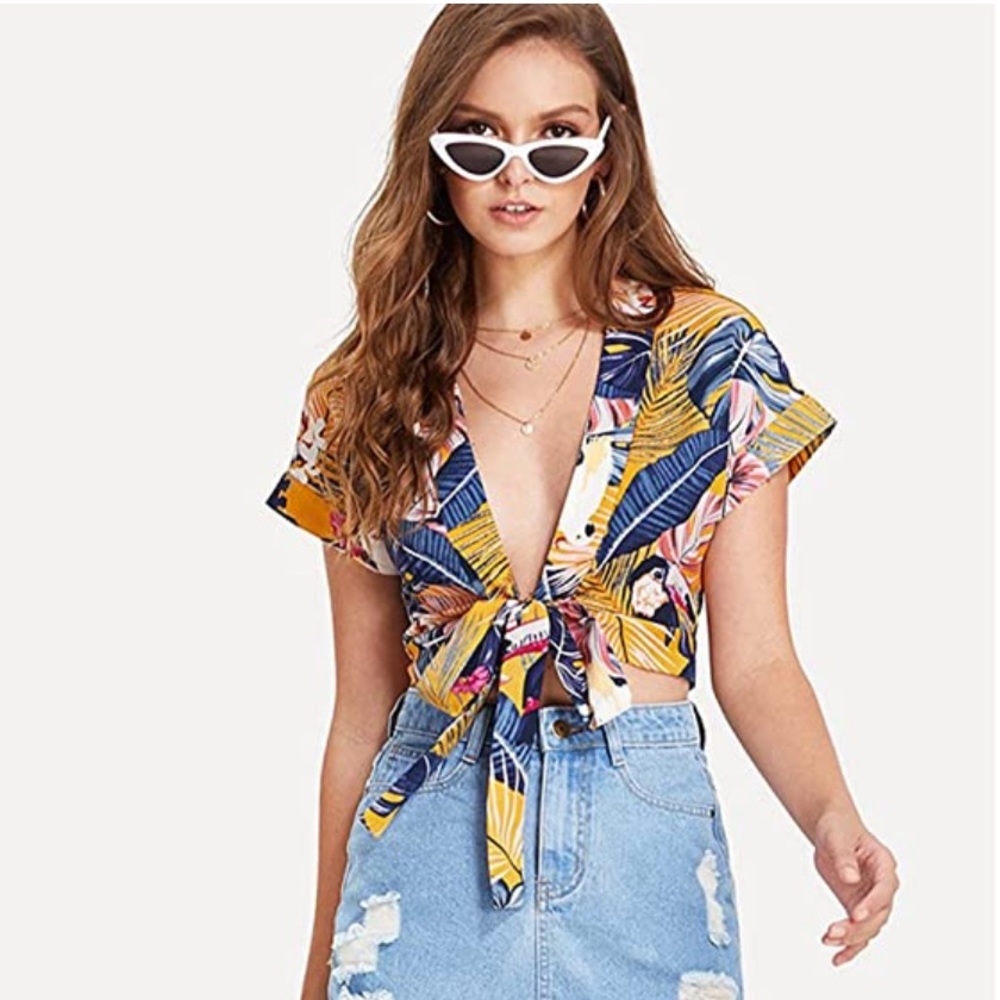 New Super sexy printed crop top tie front back option shirt tropical vaca vibes - Picture 3 of 7